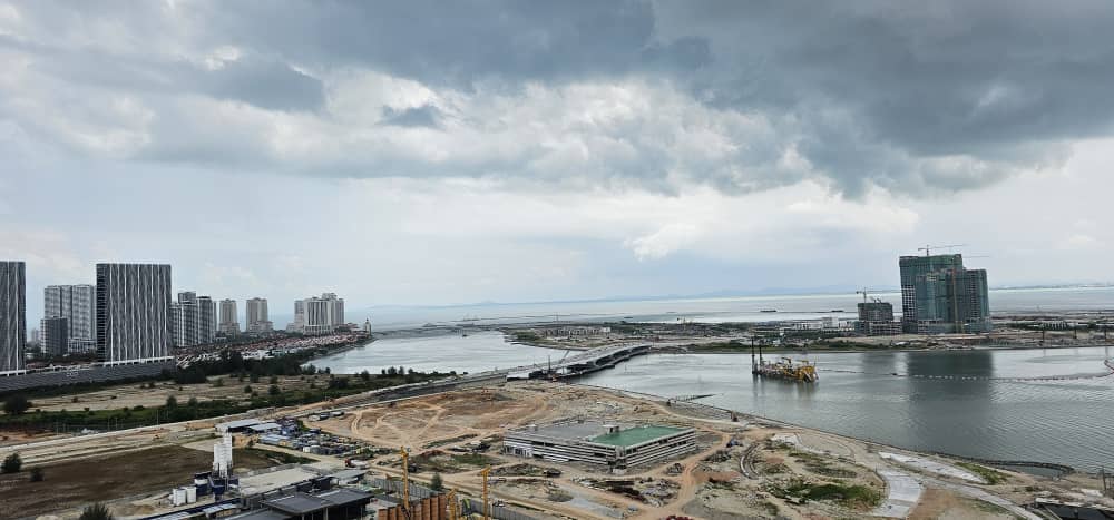 Gurney Paragon Condominium For Sale