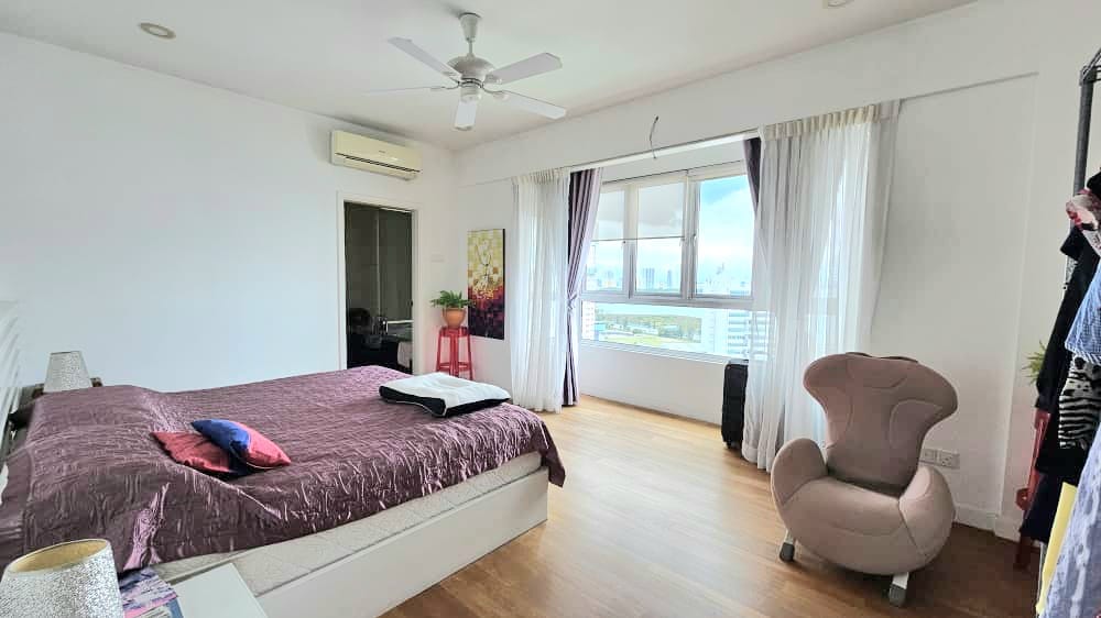 Platino Condominium For Sale