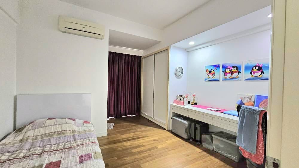 Platino Condominium For Sale