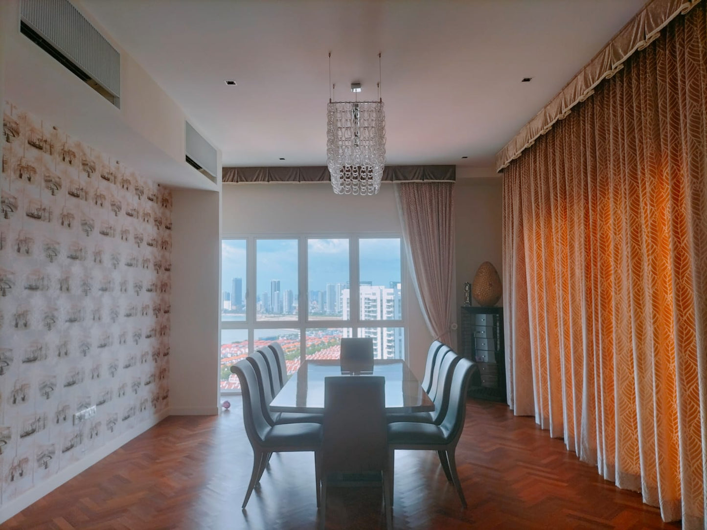 Quayside Condominium For Rent