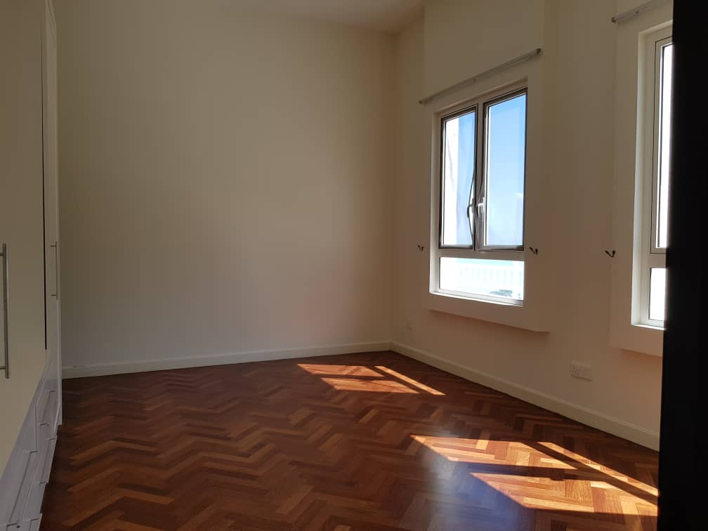 Quayside Condominium For Sale