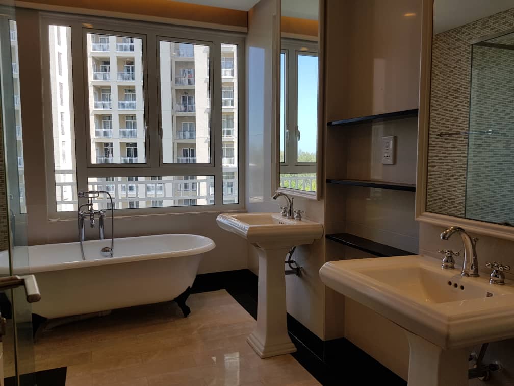 Quayside Condominium For Sale