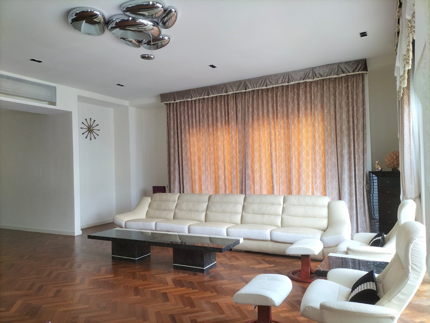 Quayside Condominium For Rent
