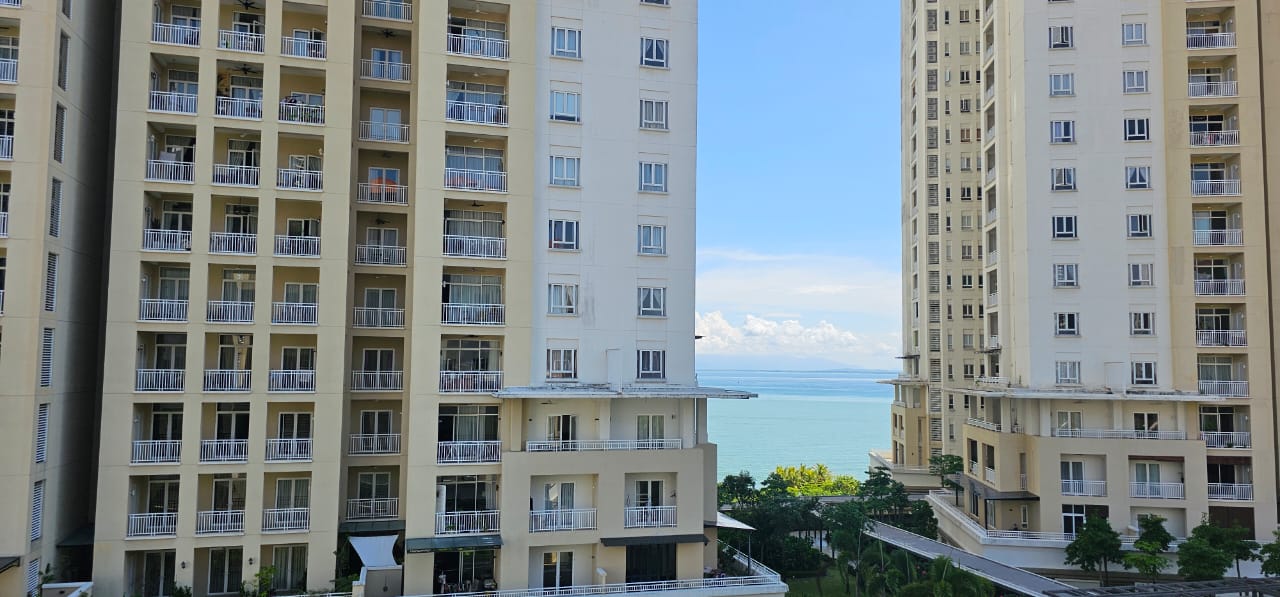 Quayside Condominium For Sale