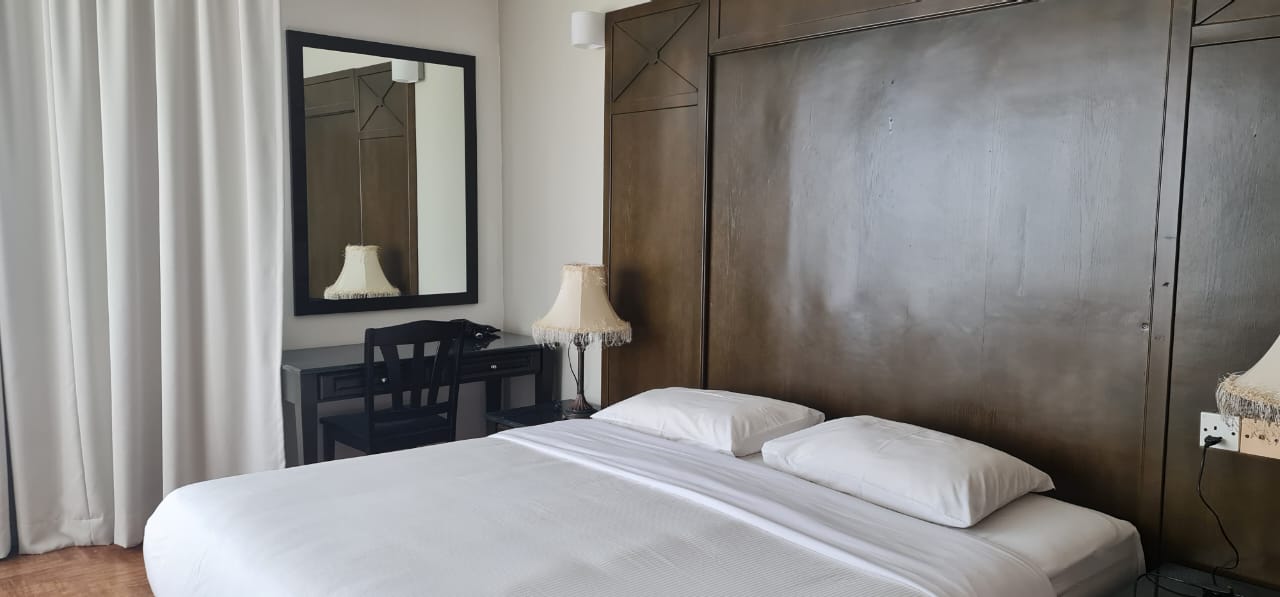 Silverton Condominium For Rent