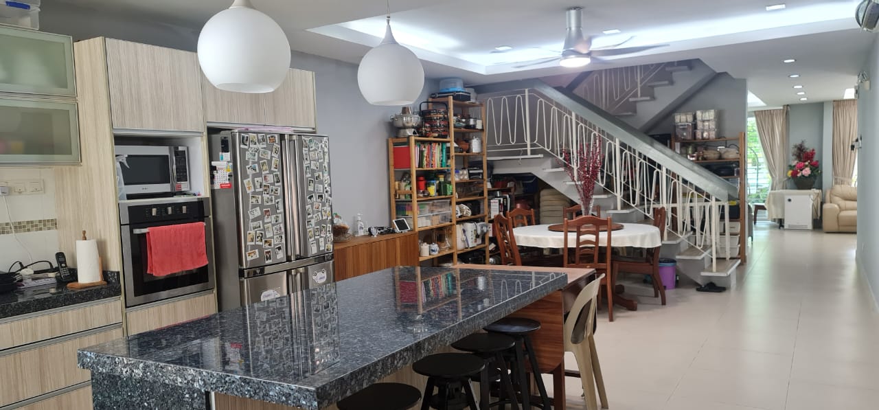 Gurney Landed House For Sale