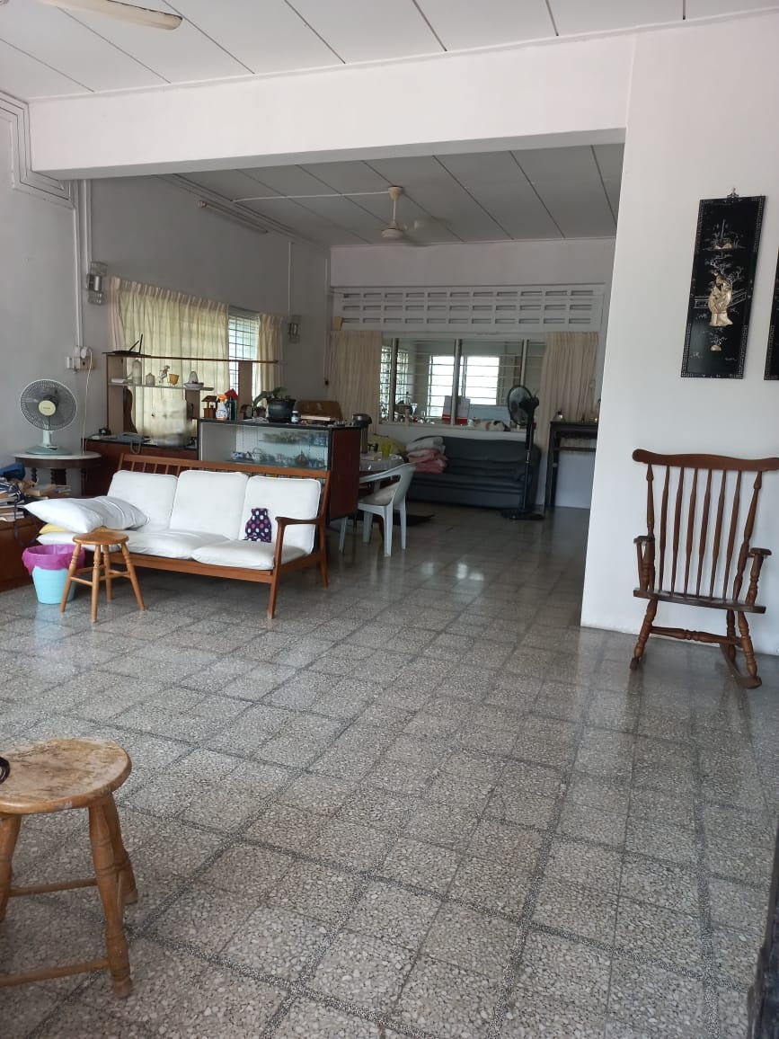 Taman Ayer Rajah Landed House For Sale