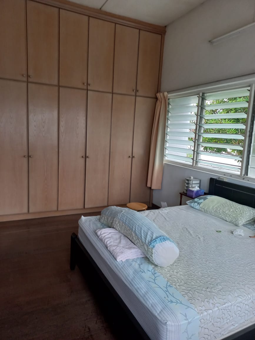 Taman Ayer Rajah Landed House For Sale