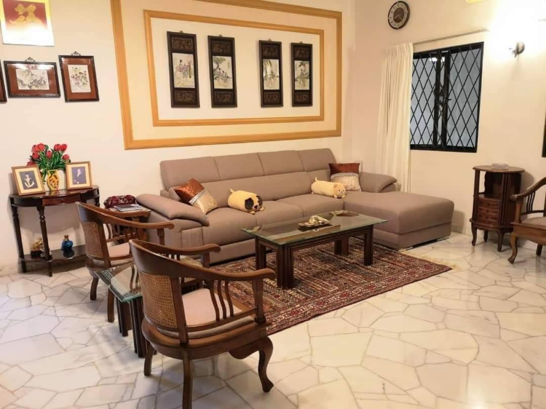 Tanjung Bungah Bungalow For Sale