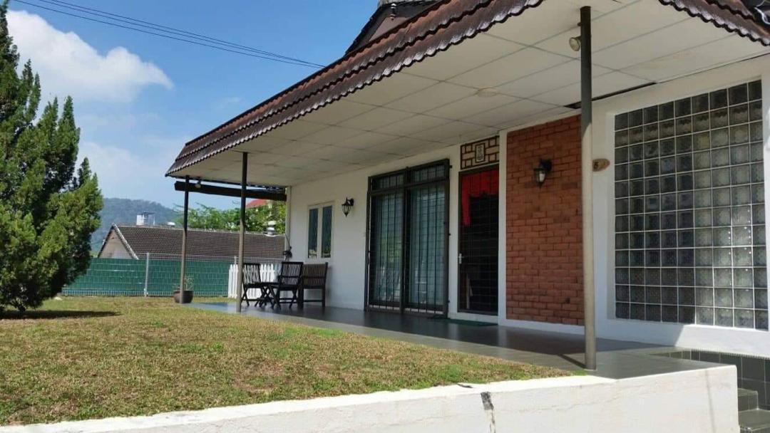 Tanjung Bungah Bungalow For Sale