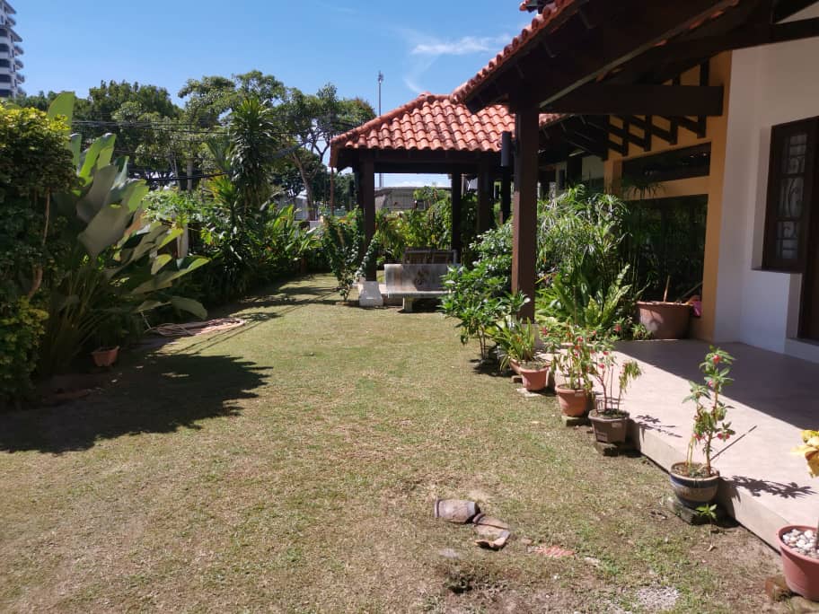 Tanjung Bungah Bungalow For Sale