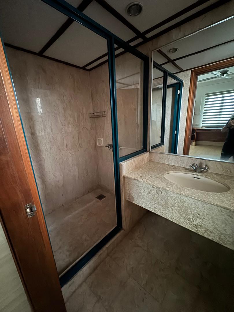 The Regency Condominium For Rent