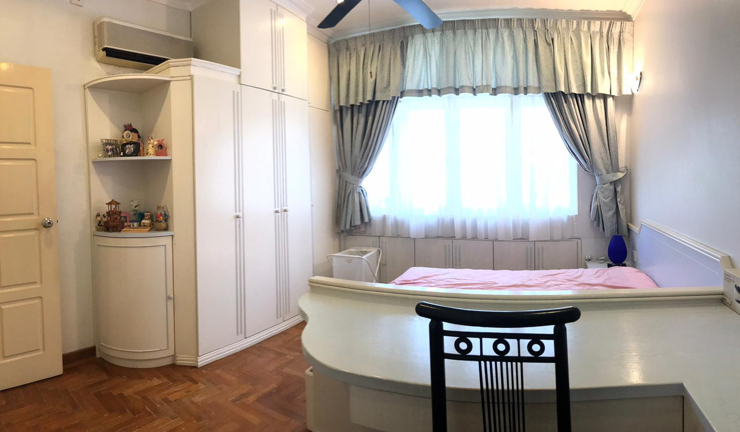 Desa Acacia Condominium For Sale