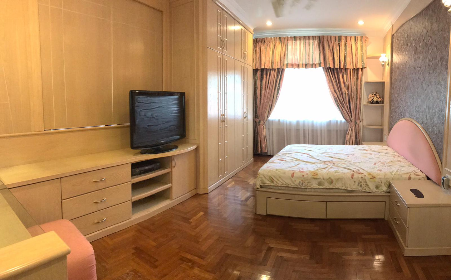 Desa Acacia Condominium For Sale