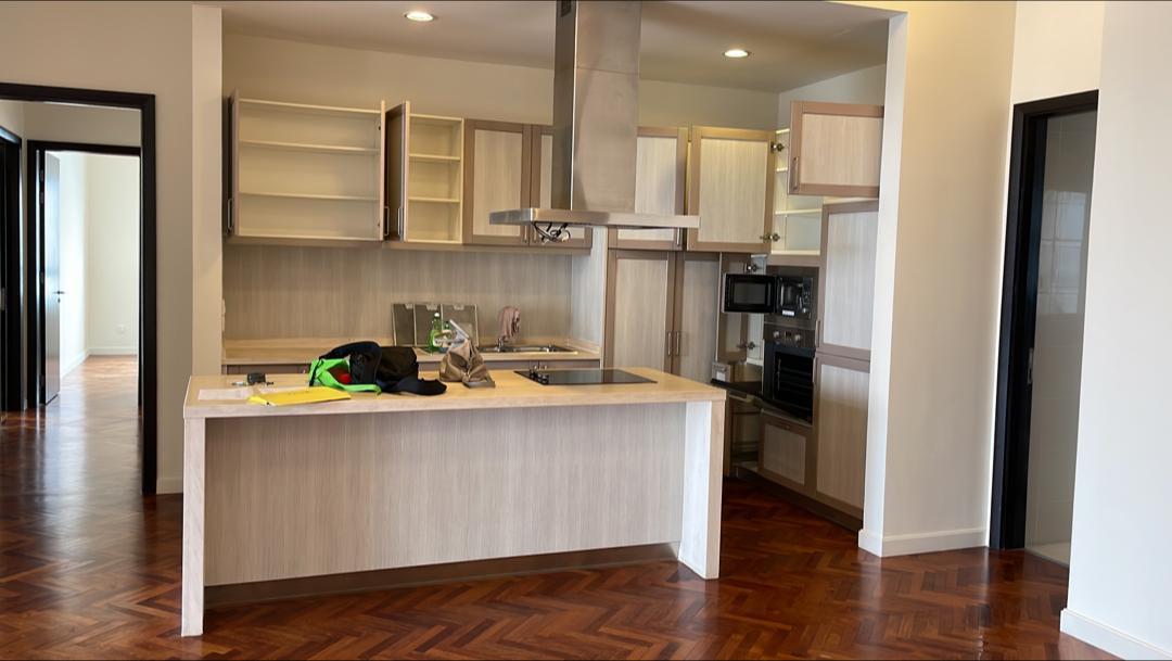 Quayside Condominium For Sale