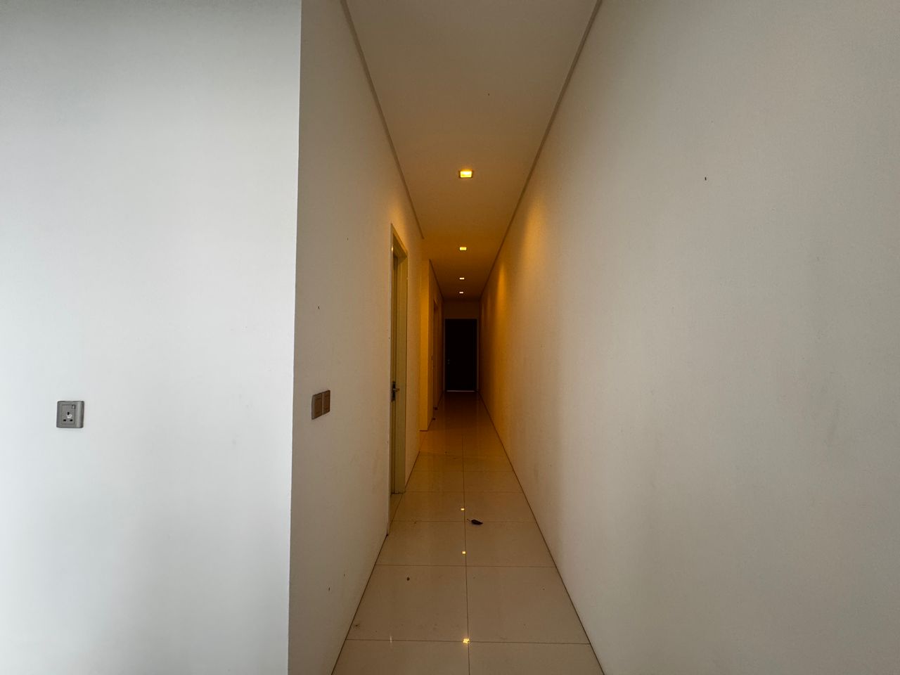8 Gurney (The Shore Condominium) For Sale