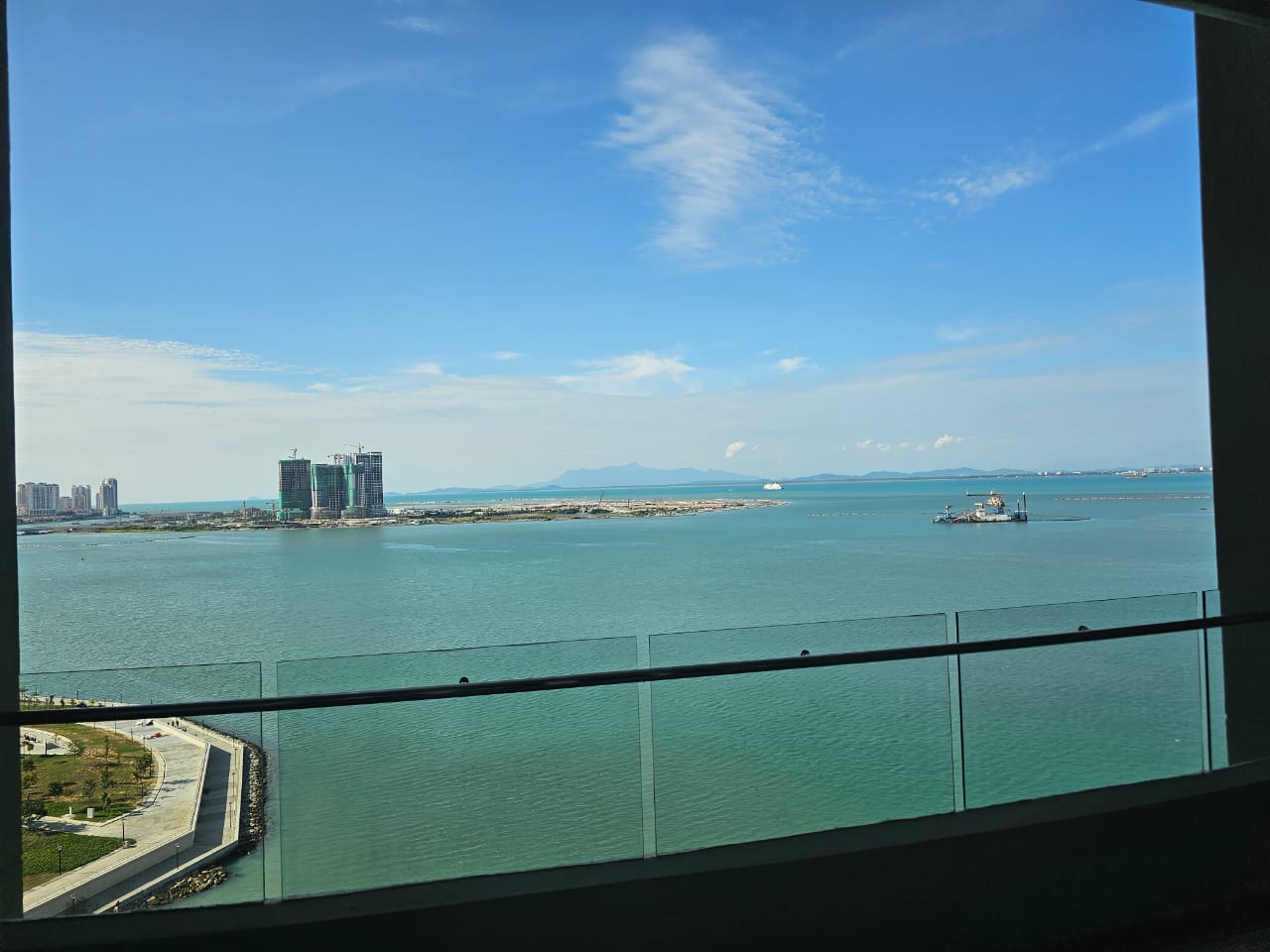 8 Gurney (The Shore Condominium) For Sale