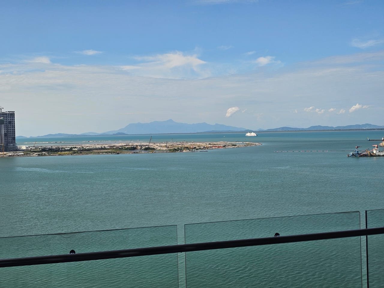 8 Gurney (The Shore Condominium) For Sale