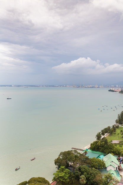 8 Gurney (The Shore Condominium) For Sale