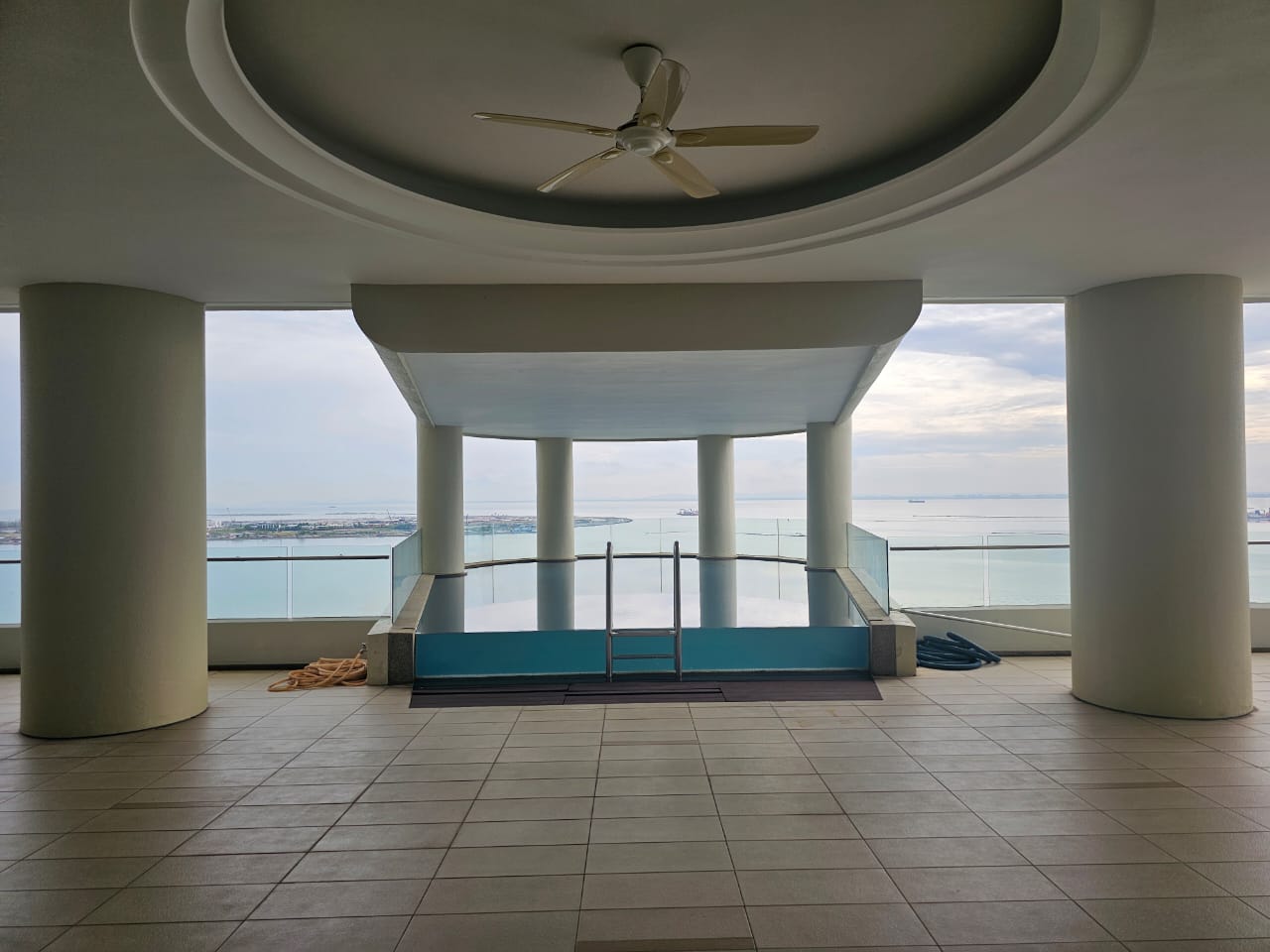 8 Gurney (The Shore Condominium) For Sale