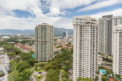 8 Gurney (The Shore Condominium) For Sale