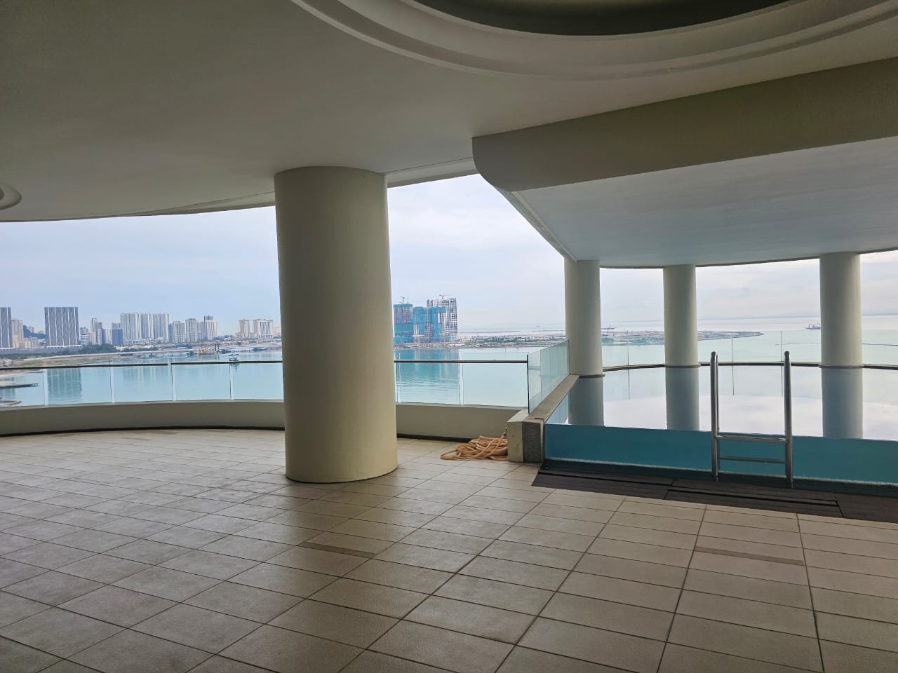 8 Gurney (The Shore Condominium) For Sale