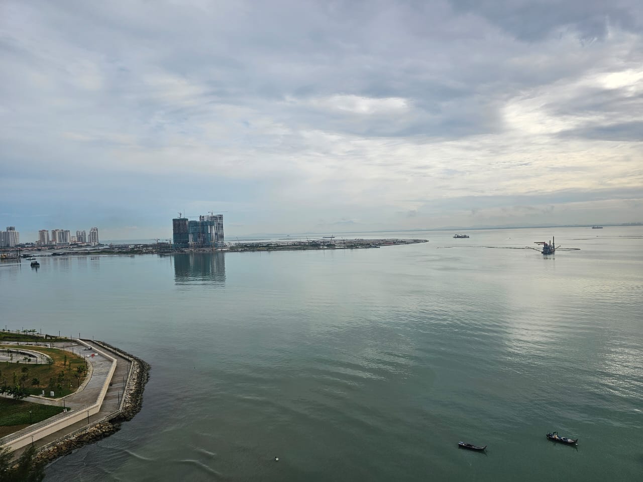 8 Gurney (The Shore Condominium) For Sale