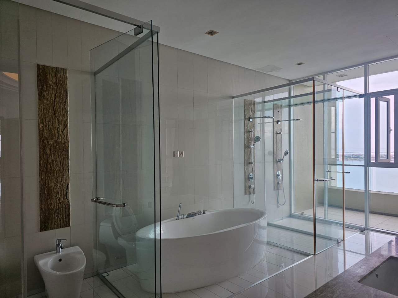 8 Gurney (The Shore Condominium) For Sale