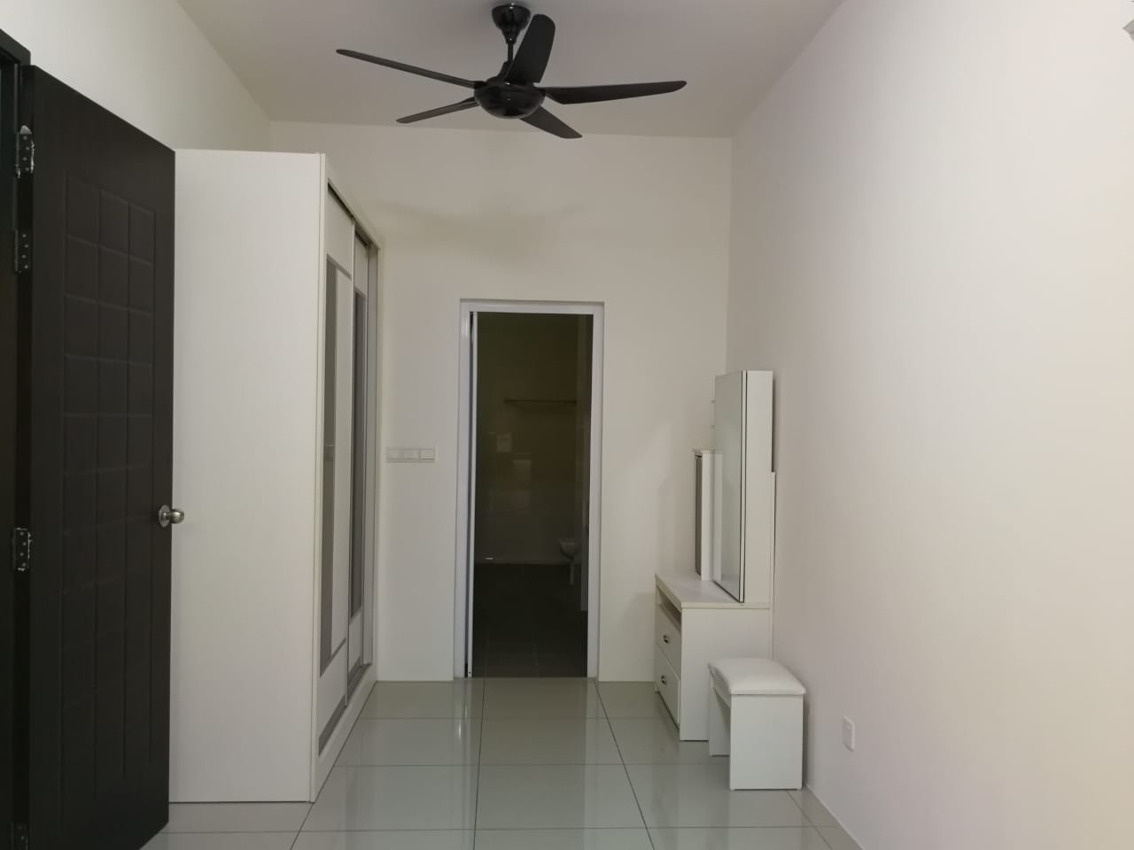 98 Nibong Residence Condominium For Sale