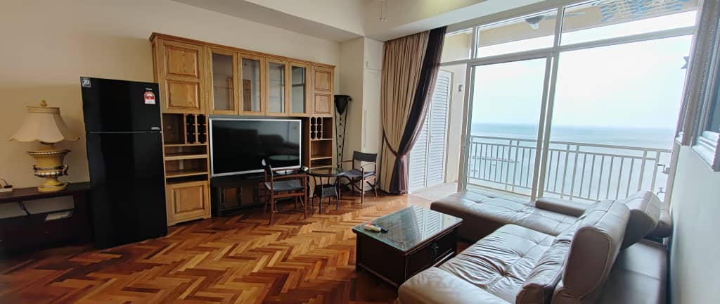 Quayside Condominium For Sale