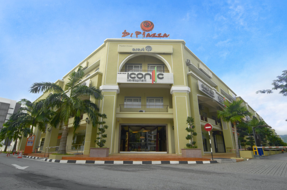 D'Piazza Mall Retail Space For Sale