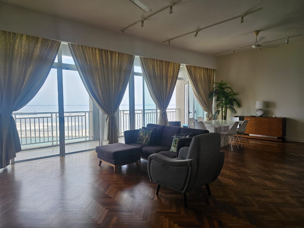 Andaman @ Quayside Condominium For Sale