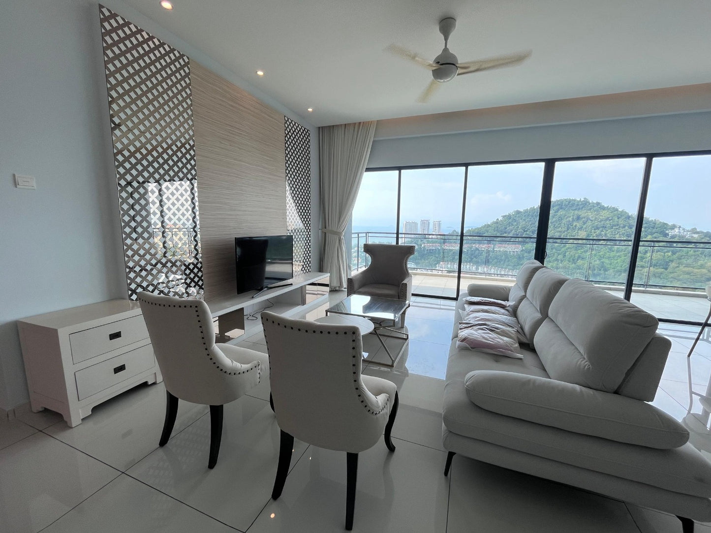 Alila2 Condominium For Sale | 2397sqft | 3+1R3+1B | RM1042.97psf