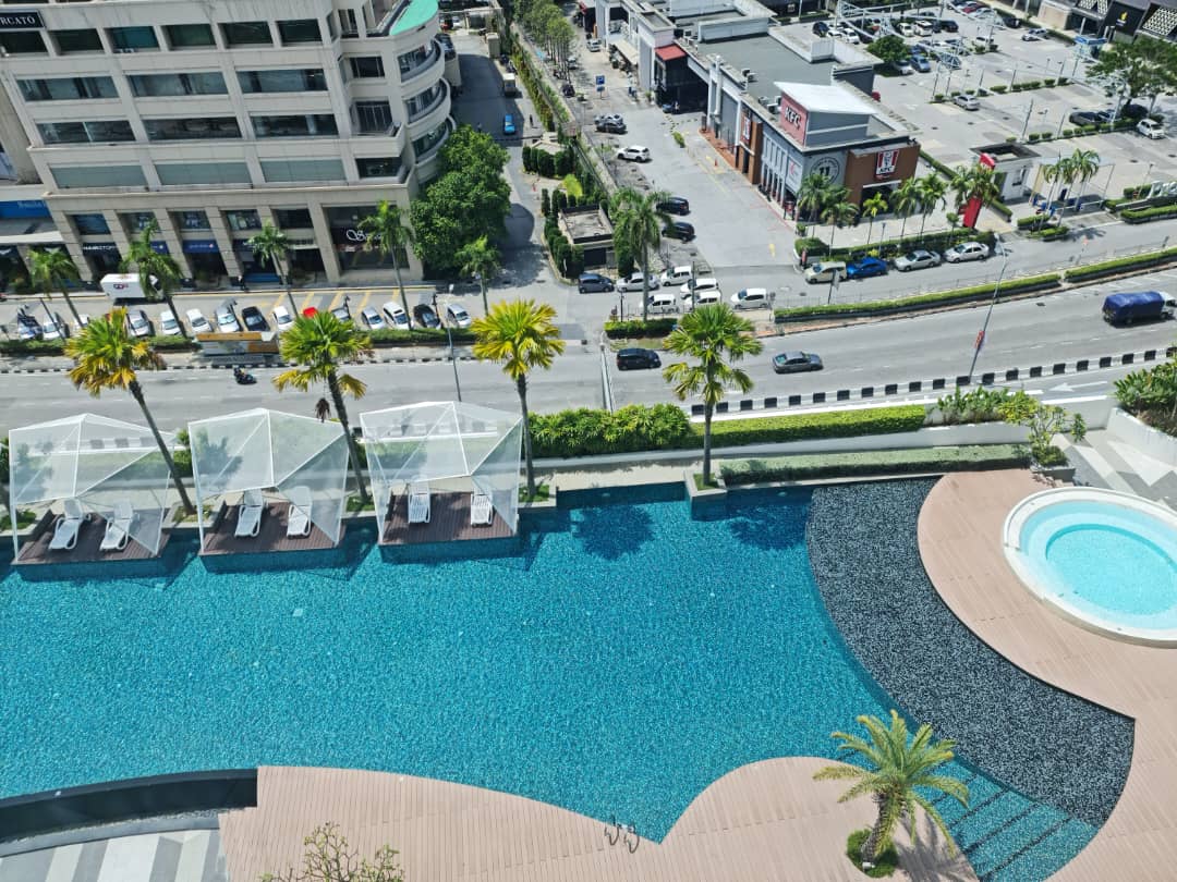 City Residence Condominium For Sale