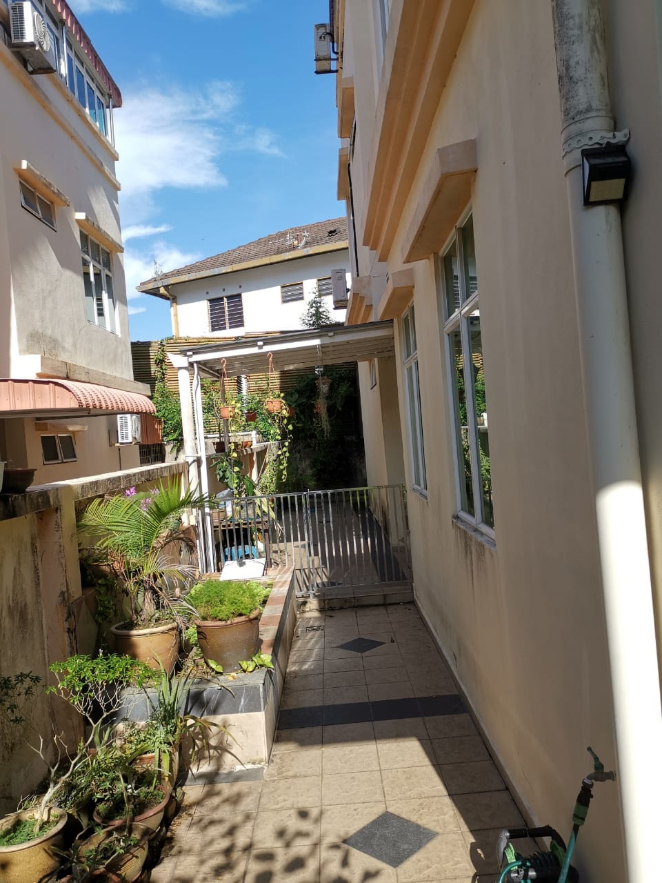 Sungai Ara Landed House For Sale