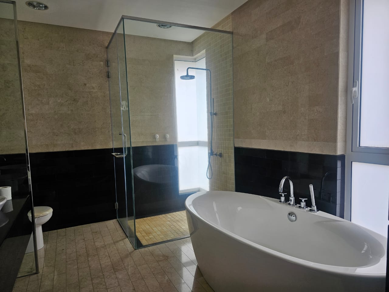 E&O Super Semi D For Rent | 5040sqft | 5+1R6B | RM2.18psf (floor) | RM2.2psf (land)