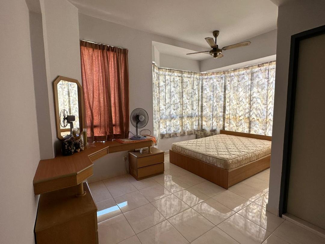 Edgecumbe House Condominium For Sale