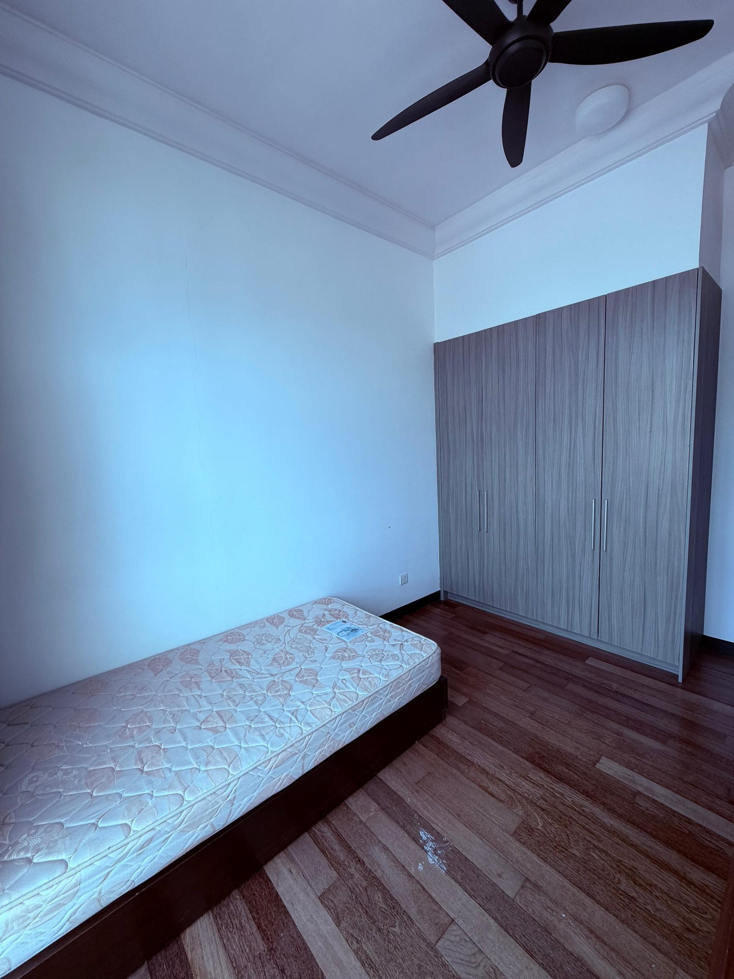 Fettes Residences Condominium For Sale | 2000sqft | 4+1R3+1B | RM695psf
