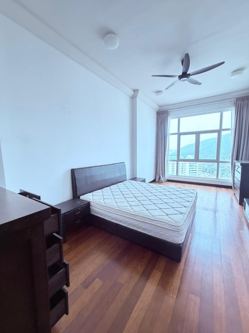 Fettes Residences Condominium For Sale | 2000sqft | 4+1R3+1B | RM695psf