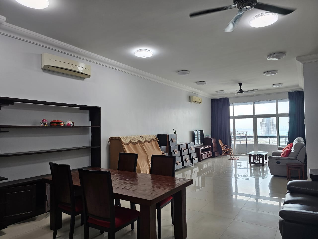 Fettes Residences Condominium For Sale | 2400sqft | 4+1R4B | RM687.50psf