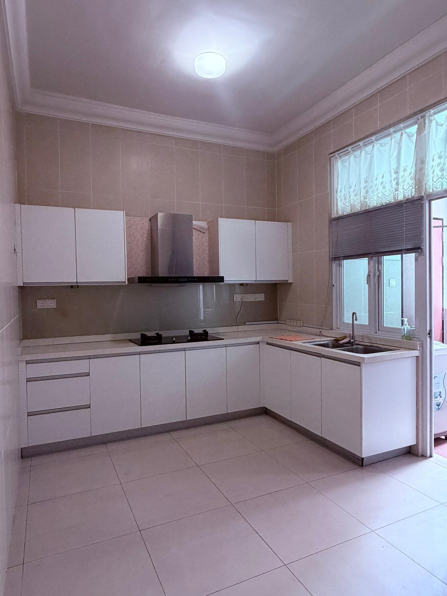 Fettes Residences Condominium For Sale | 2000sqft | 4+1R3+1B | RM695psf