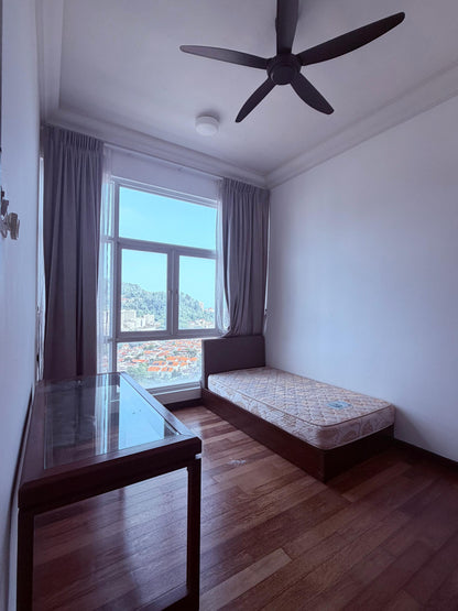 Fettes Residences Condominium For Sale | 2000sqft | 4+1R3+1B | RM695psf