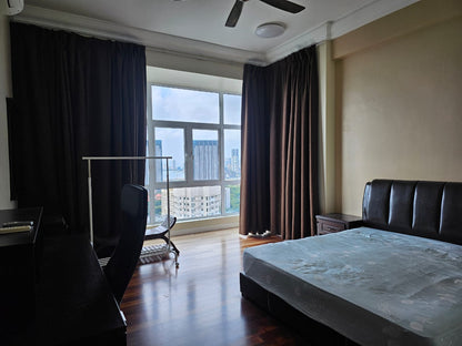 Fettes Residences Condominium For Sale | 2400sqft | 4+1R4B | RM687.50psf