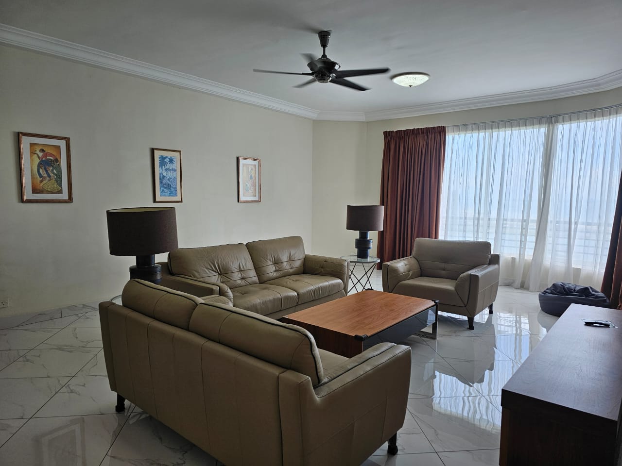 Gurney Beach Resort Condominium For Sale | 2700sqft | 3+1R3B | RM870.37psf