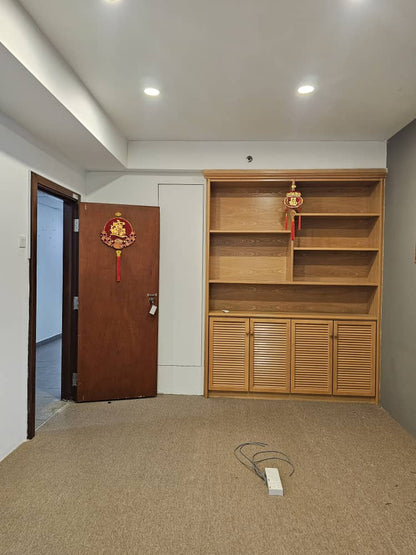 Gurney Tower Office For Rent