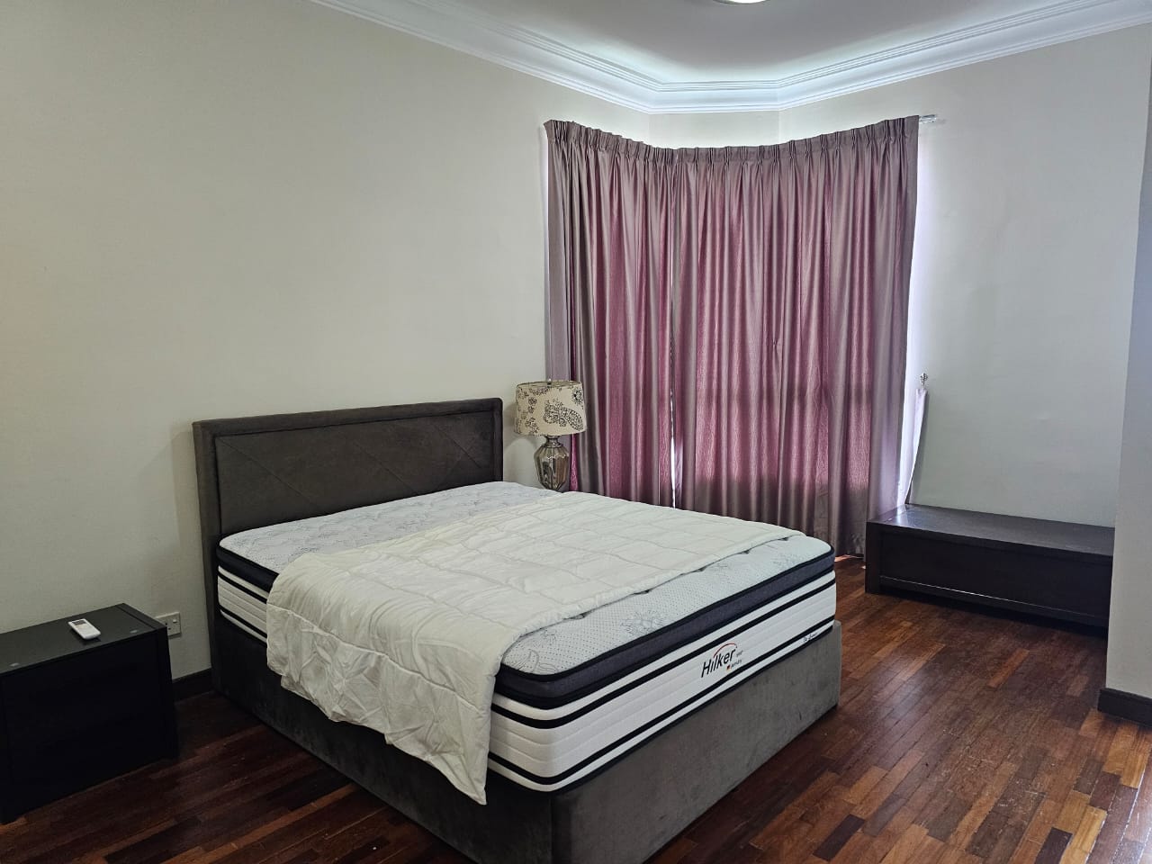 Gurney Beach Resort Condominium For Sale | 2700sqft | 3+1R3B | RM870.37psf