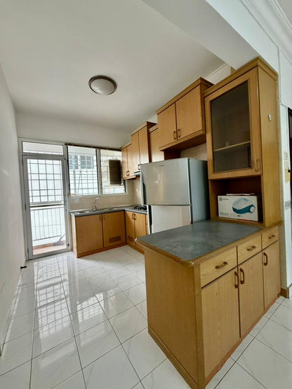 Gurney Park Condominium For Sale | 900sqft | 3R2B | RM755.56psf