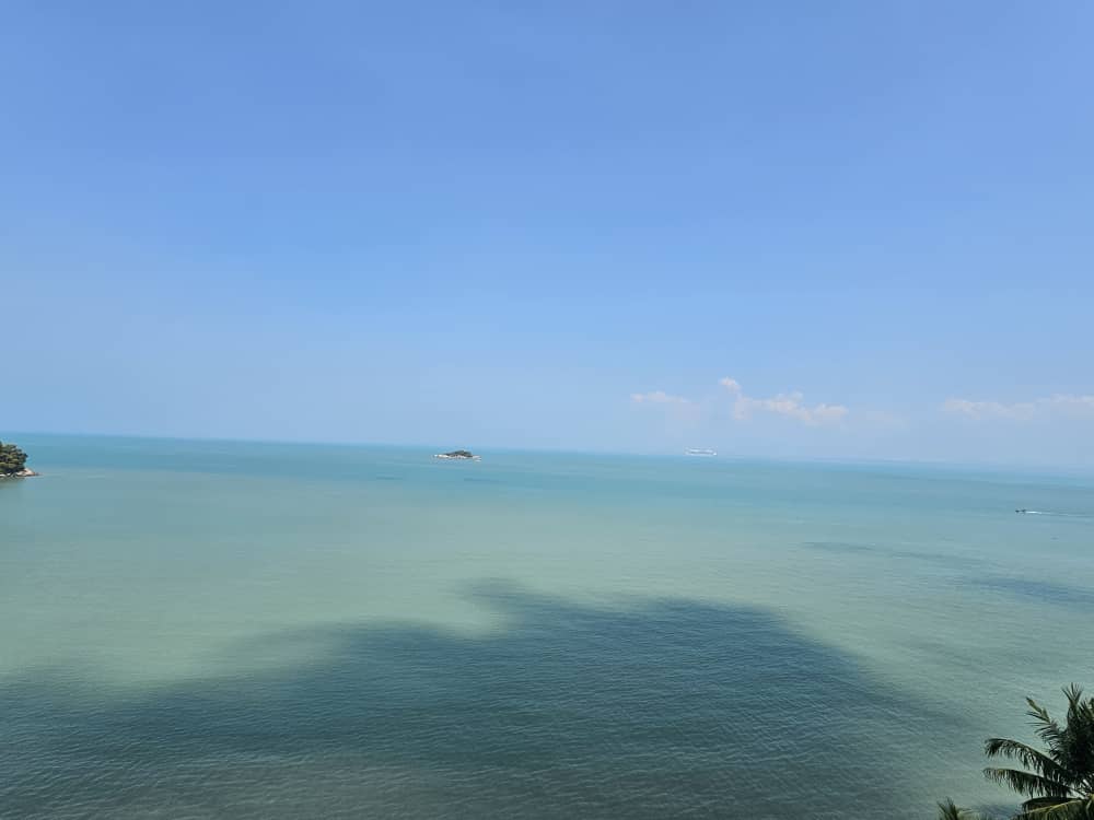 Sri Golden Bay Condominium For Sale