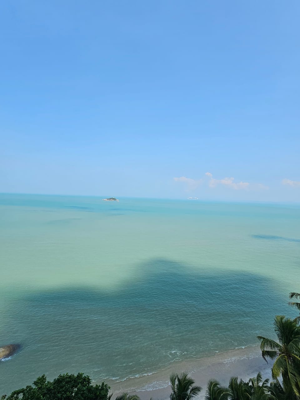 Sri Golden Bay Condominium For Sale