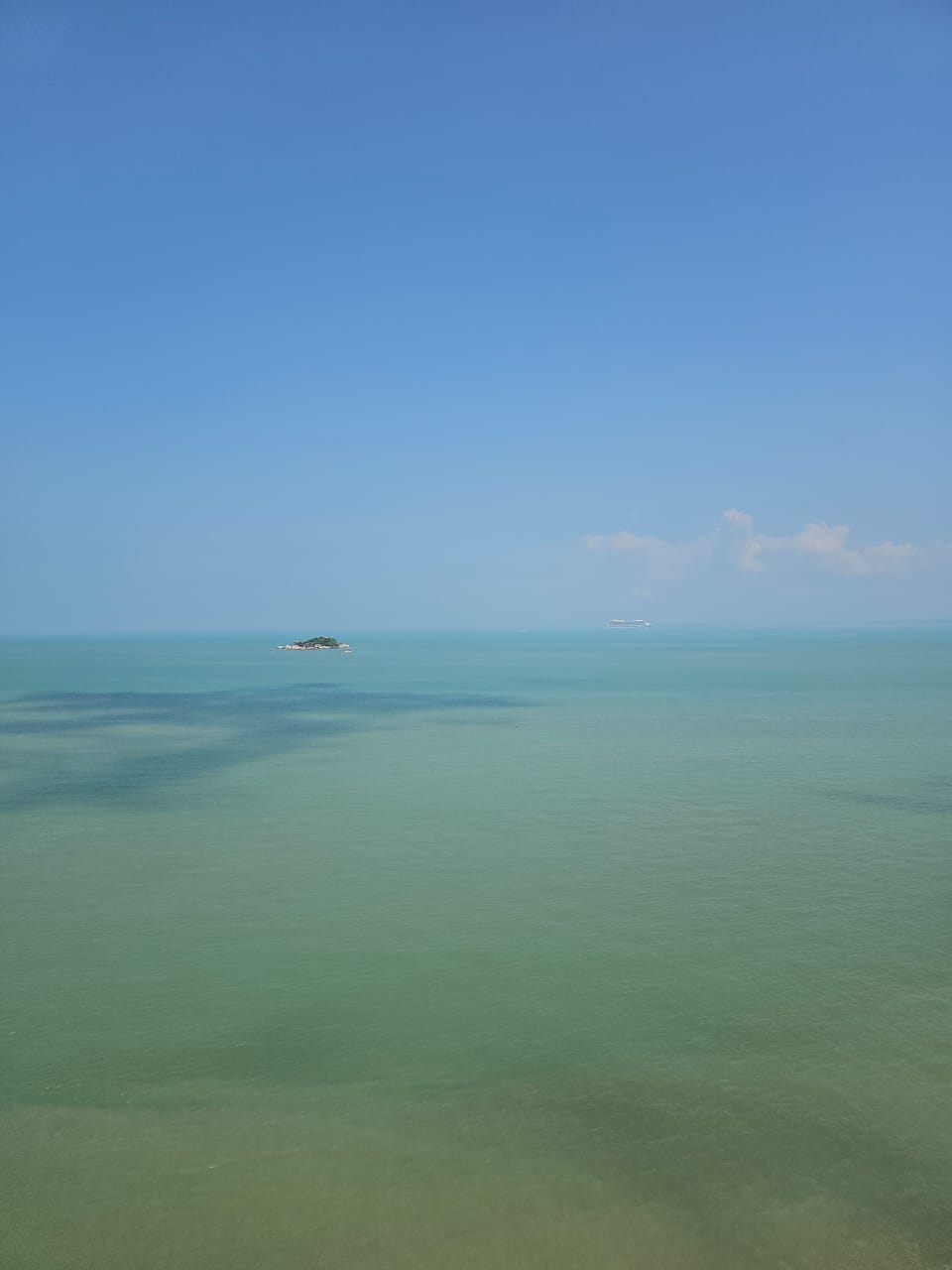 Sri Golden Bay Condominium For Sale